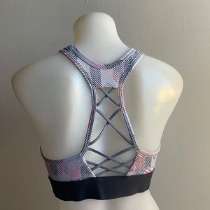Victoria Sport Sports Bra Size Small